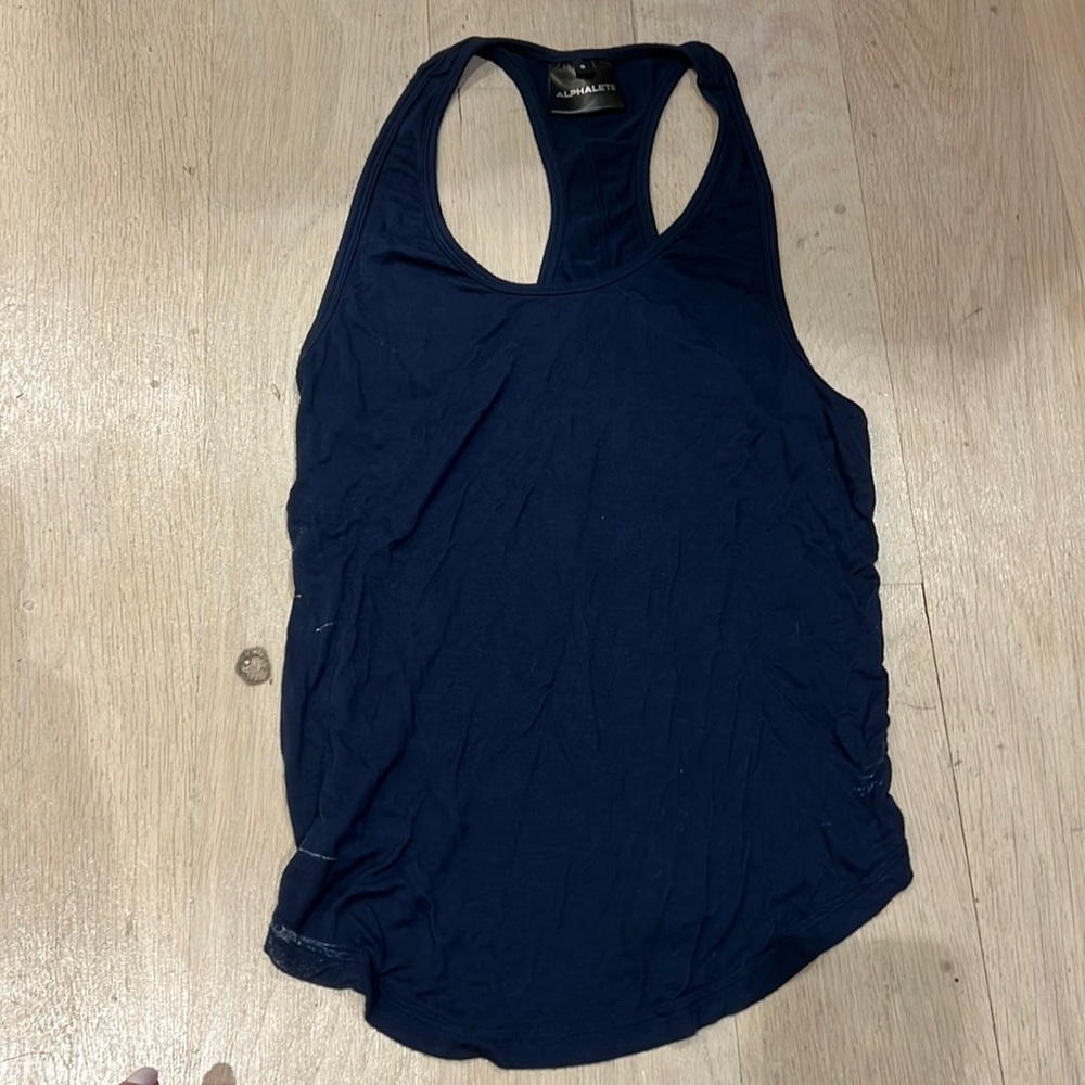 Razor back tank